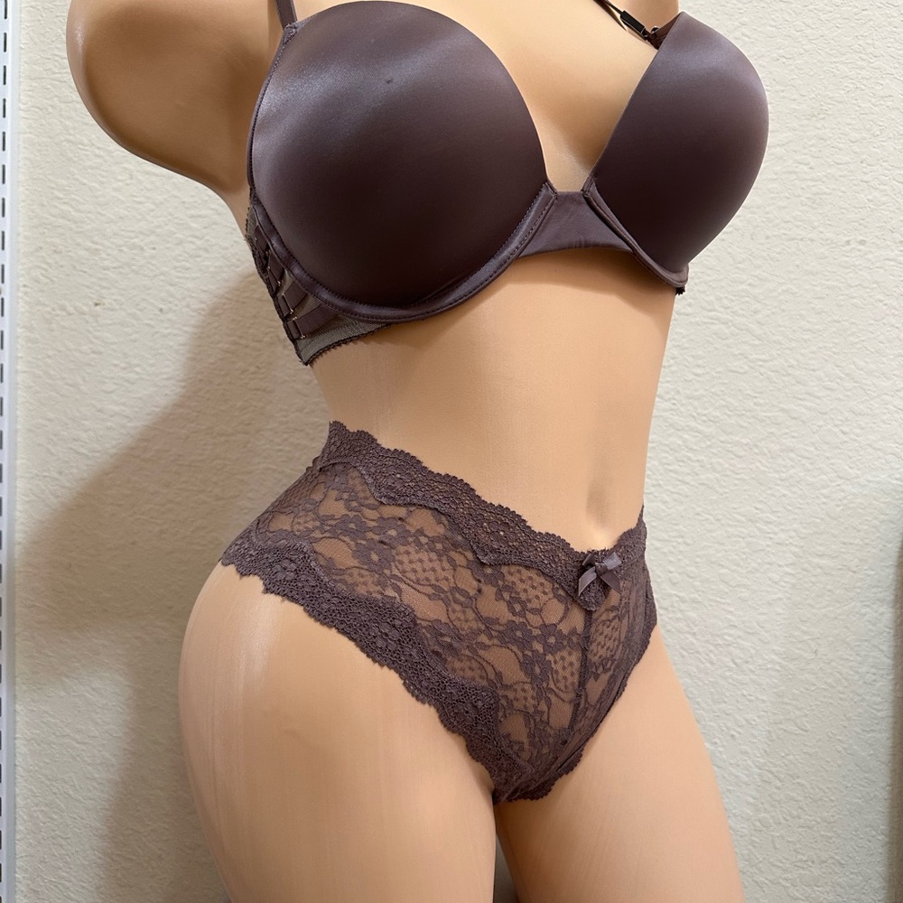 34B/34C,M Bombshell Victoria Secret Bra and Panty Set
